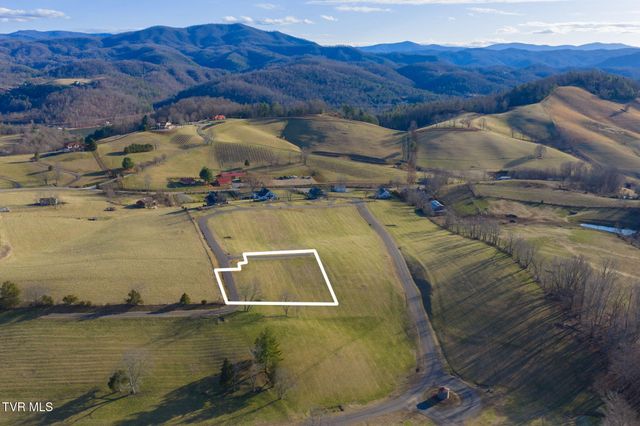 Lot 11 Farmhouse Village, Butler, TN 37640