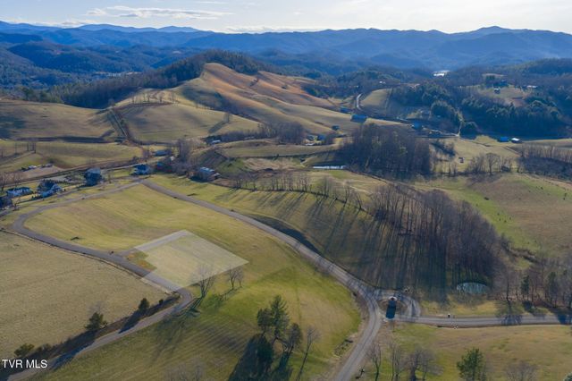 Lot 11 Farmhouse Village, Butler, TN 37640