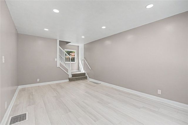 1127 Cedar Avenue, Cincinnati, OH 45224