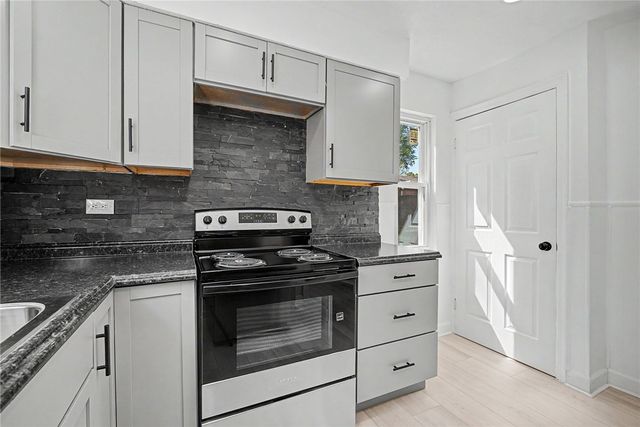 1127 Cedar Avenue, Cincinnati, OH 45224