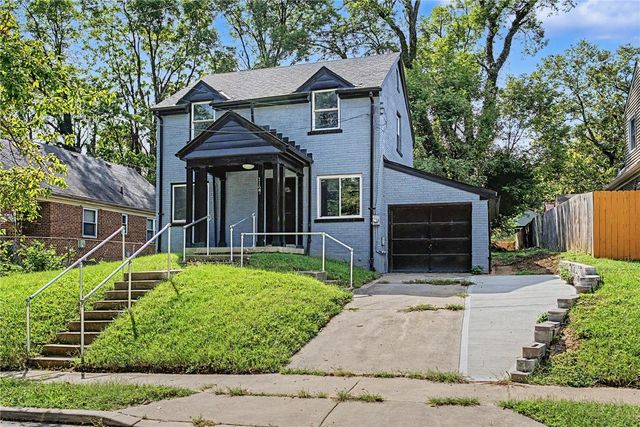 1127 Cedar Avenue, Cincinnati, OH 45224