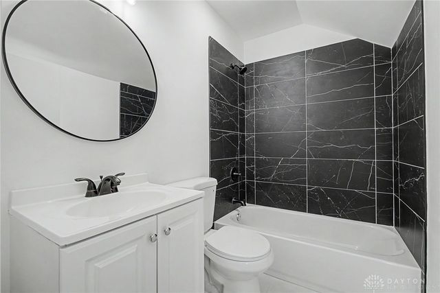 1127 Cedar Avenue, Cincinnati, OH 45224