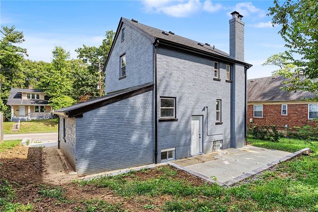 1127 Cedar Avenue, Cincinnati, OH 45224