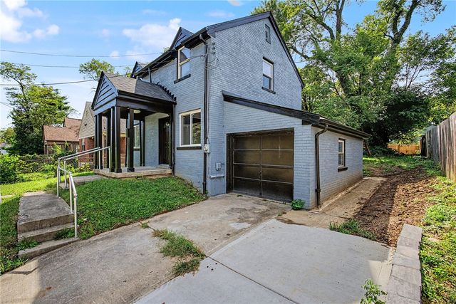 1127 Cedar Avenue, Cincinnati, OH 45224