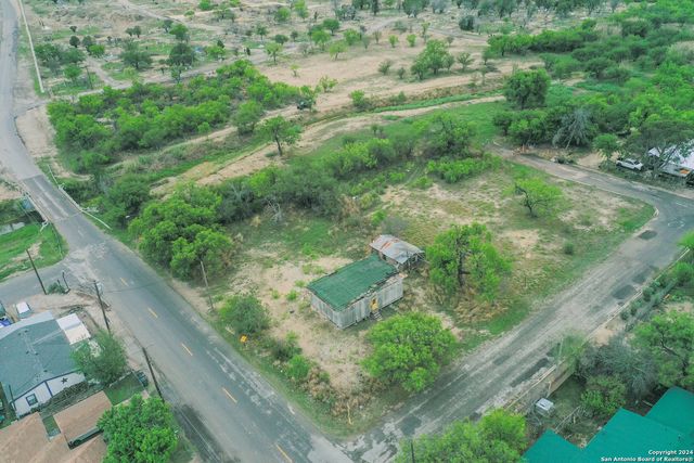 3000 W Broadbent, Del Rio, TX 78841