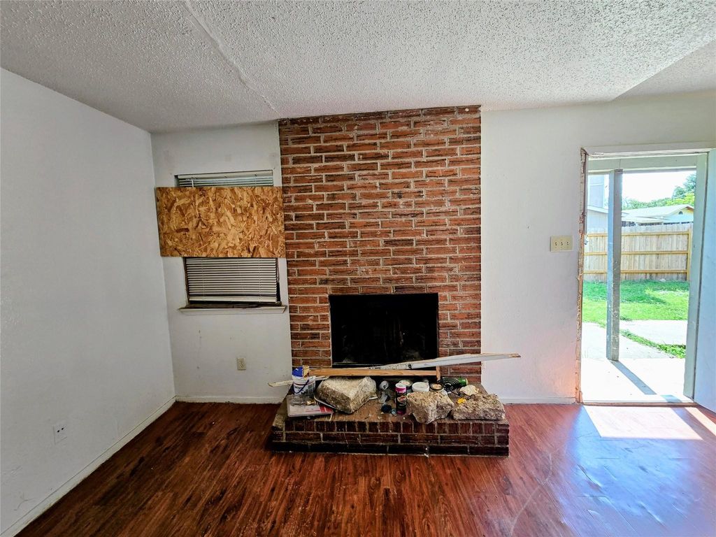 8410 Garcreek CIR, Austin, TX 78724