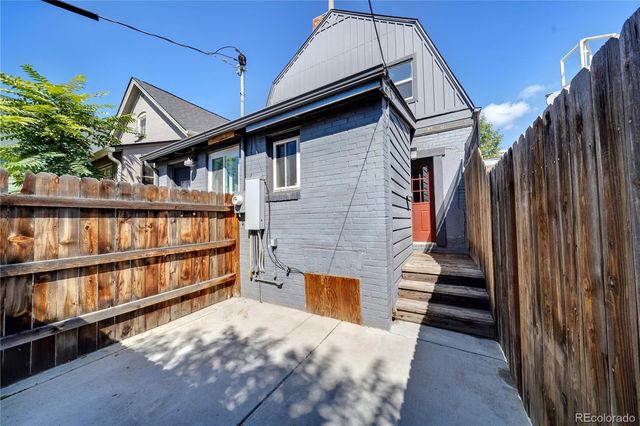 2528 W 23rd Avenue, Denver, CO 80211