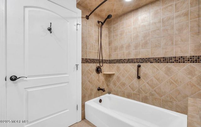 438 Highway 35 N 2101, Mantoloking, NJ 08738