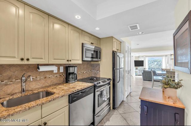 438 Highway 35 N 2101, Mantoloking, NJ 08738