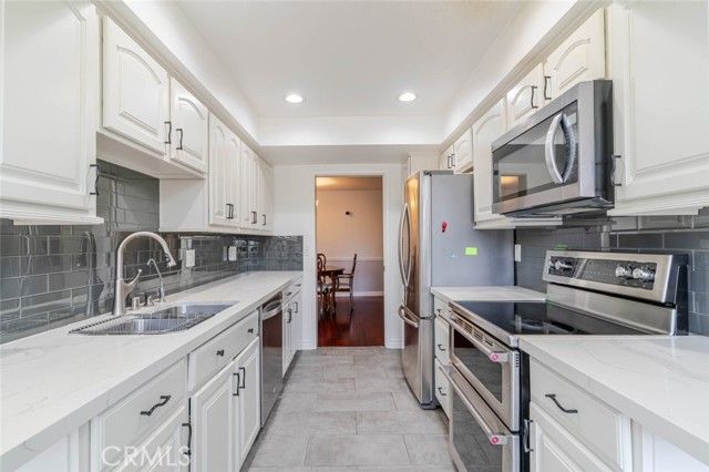 750 S Spaulding Avenue 129, Los Angeles, CA 90036