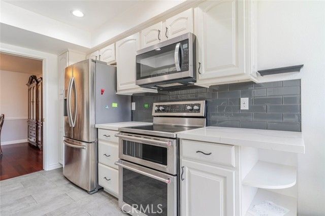 750 S Spaulding Avenue 129, Los Angeles, CA 90036