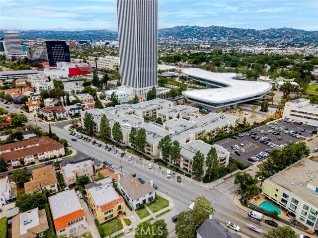 750 S Spaulding Avenue 129, Los Angeles, CA 90036