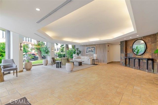 750 S Spaulding Avenue 129, Los Angeles, CA 90036
