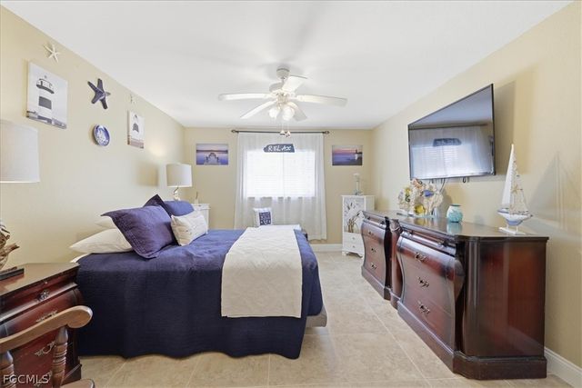 2337 NW 38th PL, Cape Coral, FL 33993