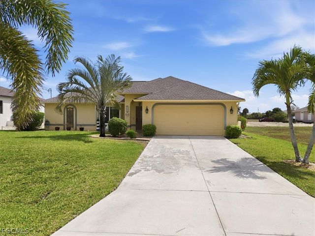 2337 NW 38th PL, Cape Coral, FL 33993