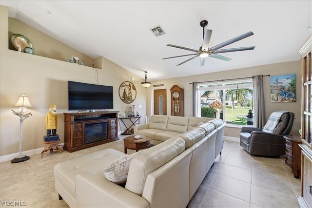 2337 NW 38th PL, Cape Coral, FL 33993