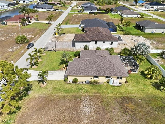 2337 NW 38th PL, Cape Coral, FL 33993