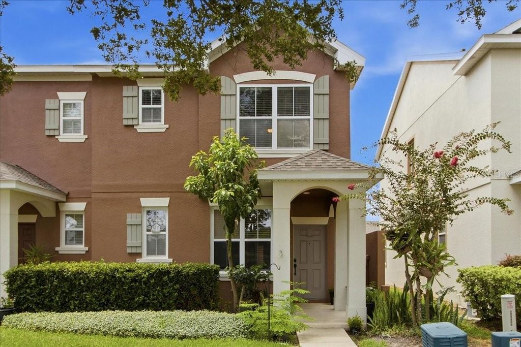 Image 3 of property listing at 7430 BENTONSHIRE AVENUE, Windermere, FL 34786