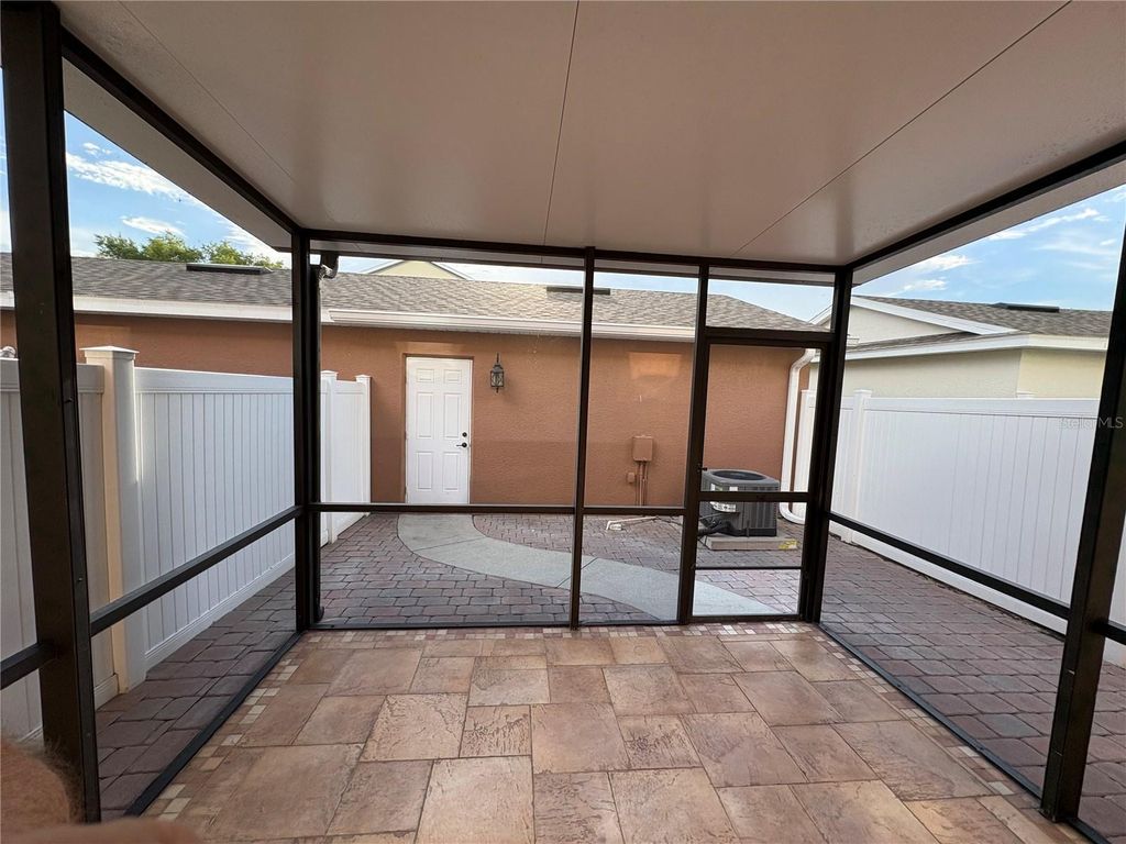 Image 40 of property listing at 7430 BENTONSHIRE AVENUE, Windermere, FL 34786