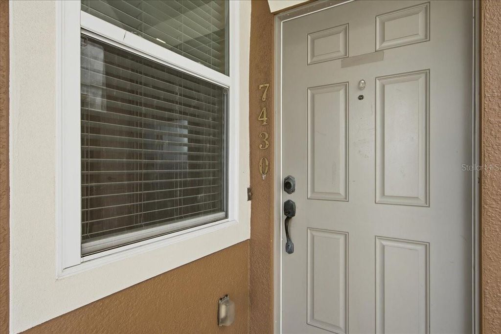 Image 5 of property listing at 7430 BENTONSHIRE AVENUE, Windermere, FL 34786