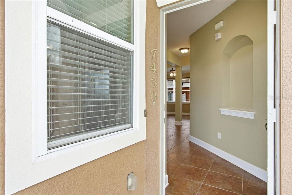 Image 7 of property listing at 7430 BENTONSHIRE AVENUE, Windermere, FL 34786