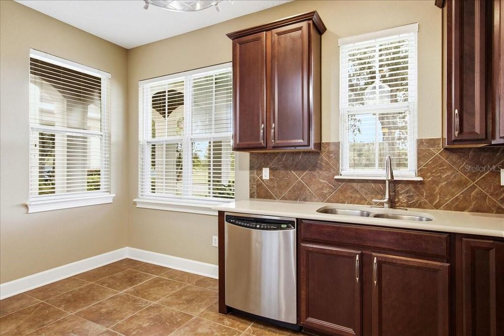 Image 10 of property listing at 7430 BENTONSHIRE AVENUE, Windermere, FL 34786