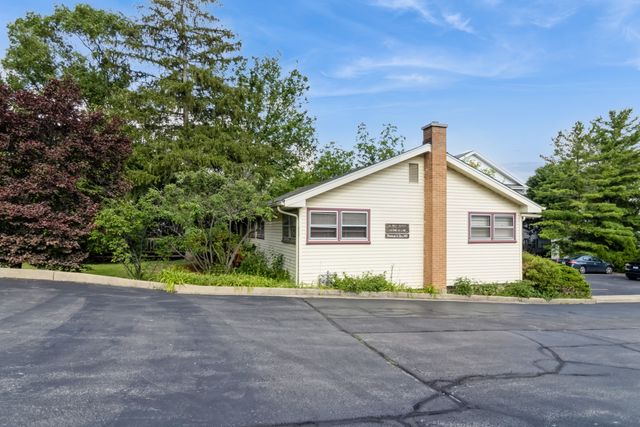 217 55th Street, Clarendon Hills, IL 60514