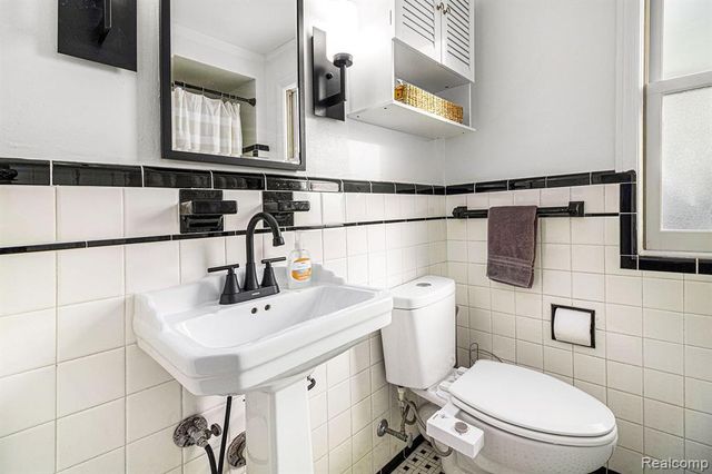 350 N Reginald Street, Dearborn, MI 48124