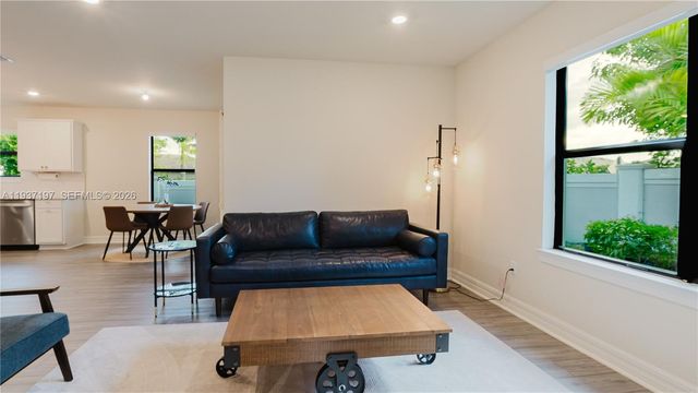 3001 Hibiscus Ave, Lauderdale Lakes, FL 33311