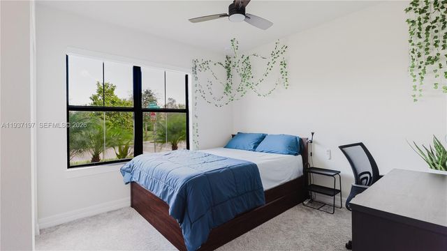 3001 Hibiscus Ave, Lauderdale Lakes, FL 33311