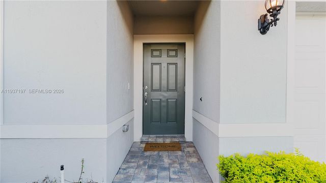 3001 Hibiscus Ave, Lauderdale Lakes, FL 33311