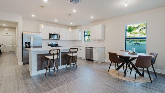 3001 Hibiscus Ave, Lauderdale Lakes, FL 33311