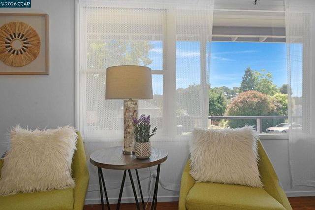 2110 Pomona Ave, Martinez, CA 94553