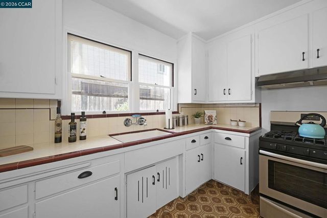 2110 Pomona Ave, Martinez, CA 94553