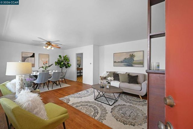 2110 Pomona Ave, Martinez, CA 94553