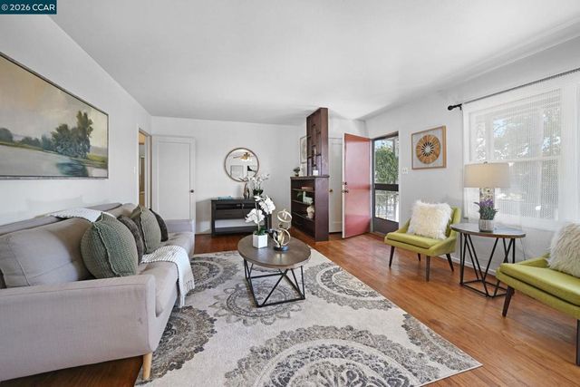 2110 Pomona Ave, Martinez, CA 94553