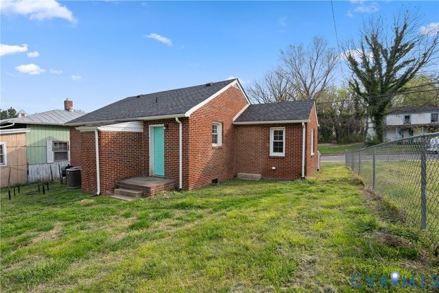 520 Pegram St, Petersburg, VA 23803