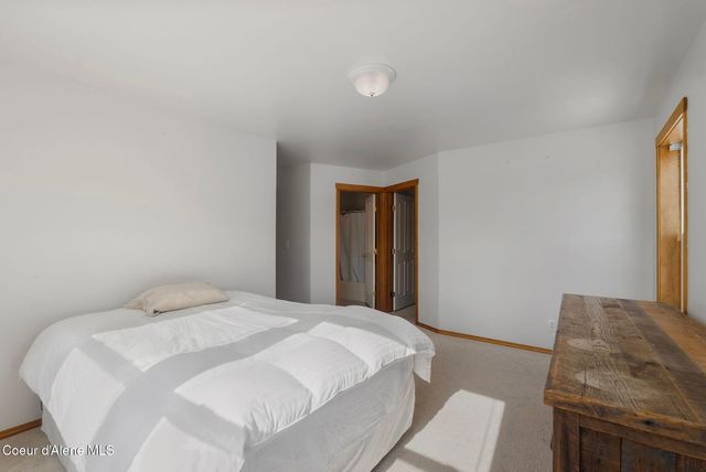 231 S 4th Ave, Sandpoint, ID 83864