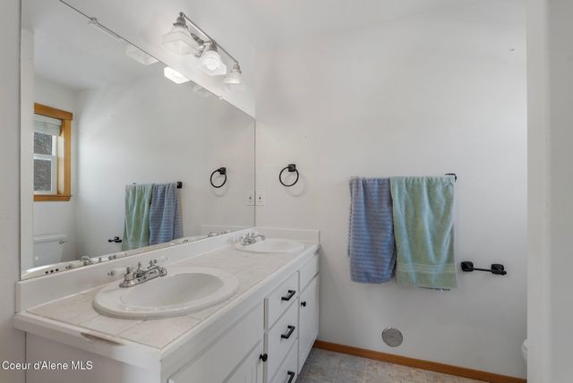 231 S 4th Ave, Sandpoint, ID 83864