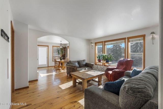 231 S 4th Ave, Sandpoint, ID 83864