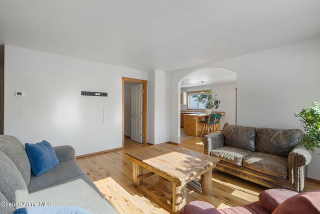 231 S 4th Ave, Sandpoint, ID 83864