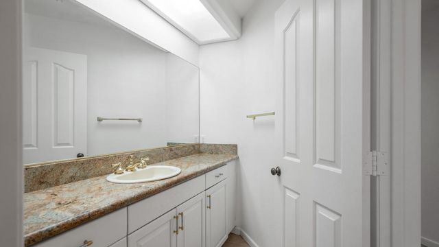 8582 Frontera Avenue, Yucca Valley, CA 92284