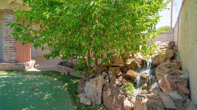 8582 Frontera Avenue, Yucca Valley, CA 92284