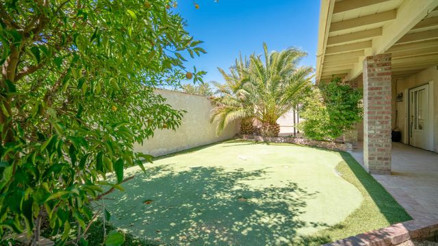 8582 Frontera Avenue, Yucca Valley, CA 92284