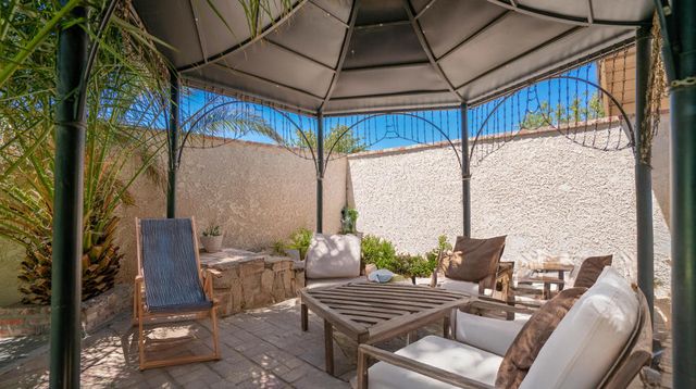 8582 Frontera Avenue, Yucca Valley, CA 92284