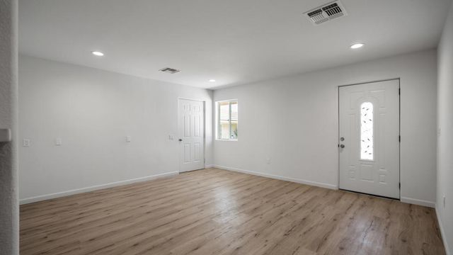 8582 Frontera Avenue, Yucca Valley, CA 92284