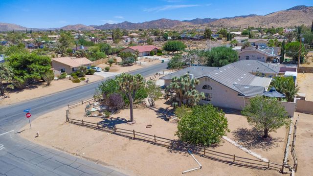 8582 Frontera Avenue, Yucca Valley, CA 92284