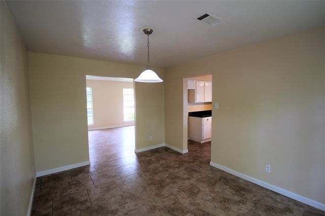 2134 Hilton Head Drive, Missouri City, TX 77459