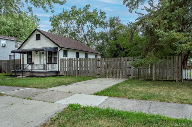 1453 Camden Street, Ferndale, MI 48220