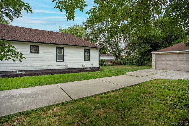 1453 Camden Street, Ferndale, MI 48220